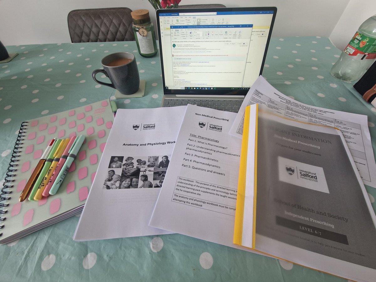 Natalie22326951's tweet photo. First day of a new adventure...back to the roots of University 😁 #NMP @PennineCAMHS @JenniferONeill5 https://t.co/QOYNM6UnOv