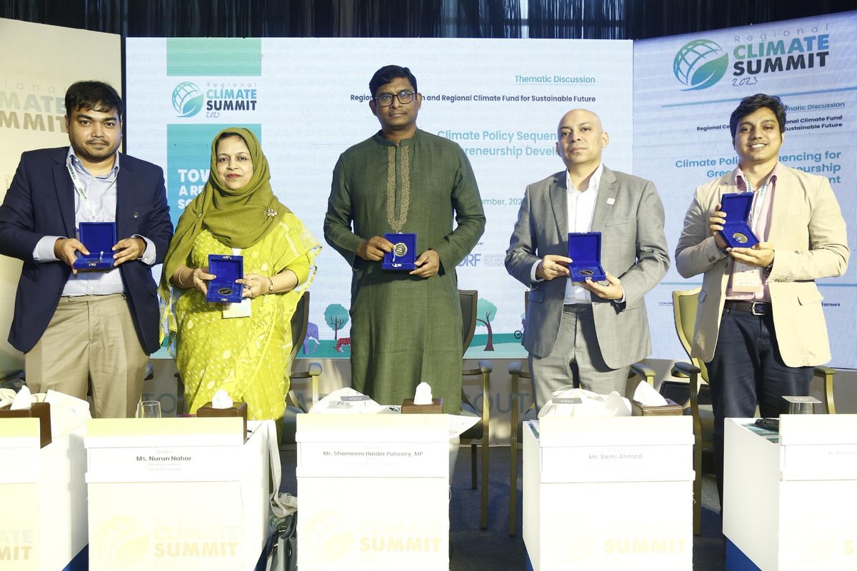 kajalabdullah's tweet photo. At #RegionalClimateSummit2023. We urged for-

- Smooth access to #SustainableFunds
- Tax, Tariff, duty benefits
- Climate coordination dashboard
- A dedicated allocation of all climate fund for green

#ResilientSouthAsia
#GreenEntrepreneur
#Jahaji 

More: https://t.co/0ny4Ws25vk https://t.co/eztAXmjWCQ