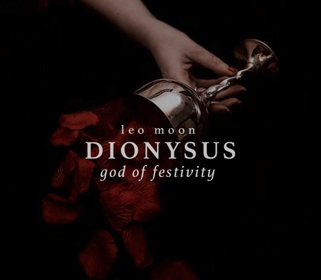 damnedformalfoy's tweet photo. I'm the romantic poet haunted by her past lives who keeps taking part in the festivities to forget. https://t.co/k017IcVs8M
