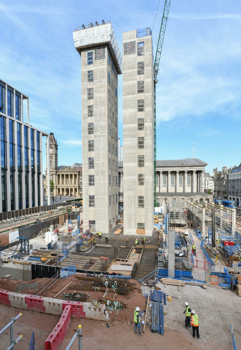 ParadiseBham's tweet image. The first of many milestones for Three Chamberlain Square, the core has reached its full height! There&apos;s no resting on laurels here as works continue forward on the next steps.  

@wearemcallpine - #MEPC - @FCBStudios