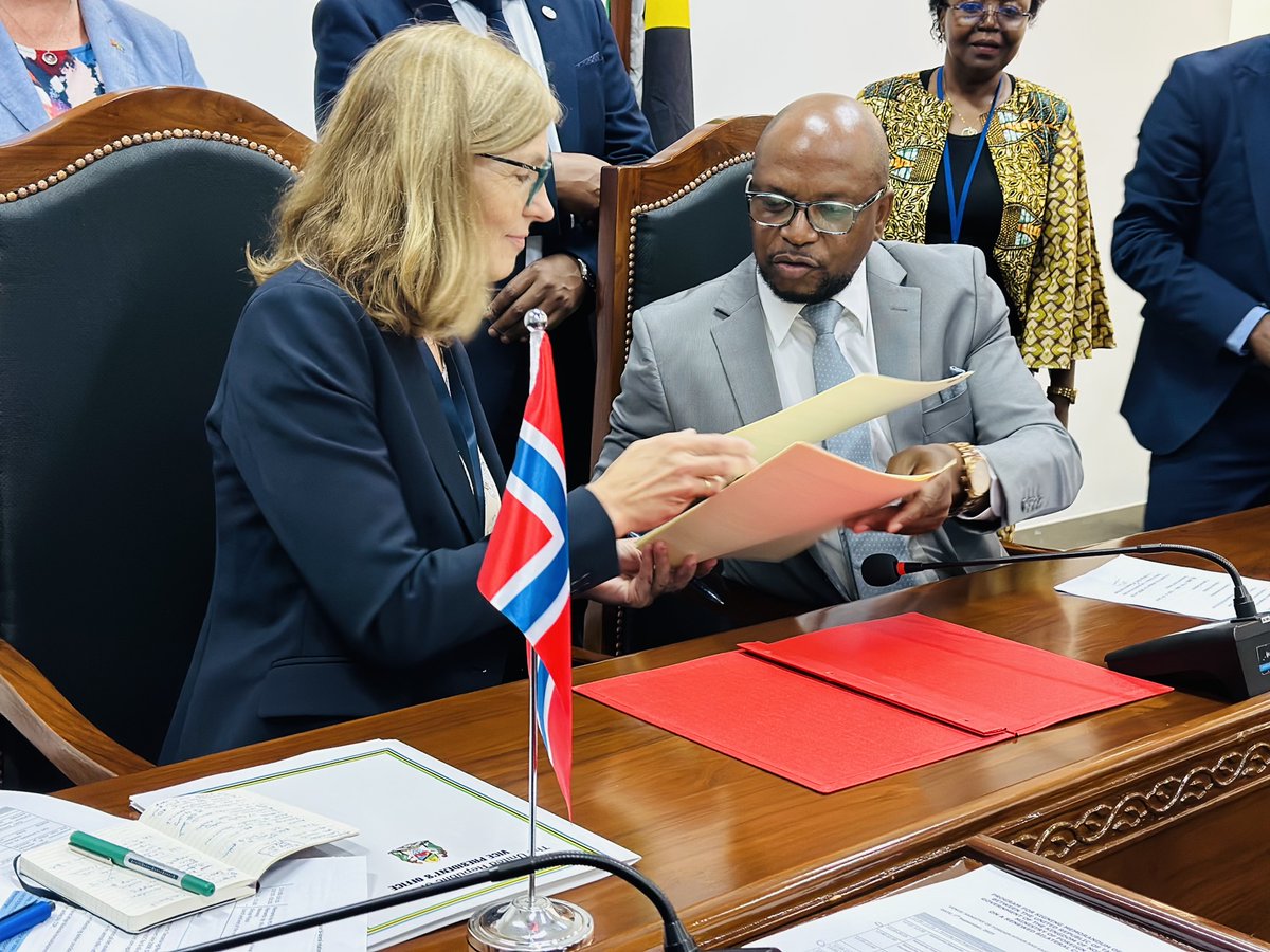 We are delighted to sign TZS 7.3 billion climate finance agreement with Embassy of Norway in Tanzania to scale up @UNCDFLoCAL. We commend govts of Norway and TZ for translating diplomatic dialogue into concrete action to support locally led adaption, resilience n inclusive future