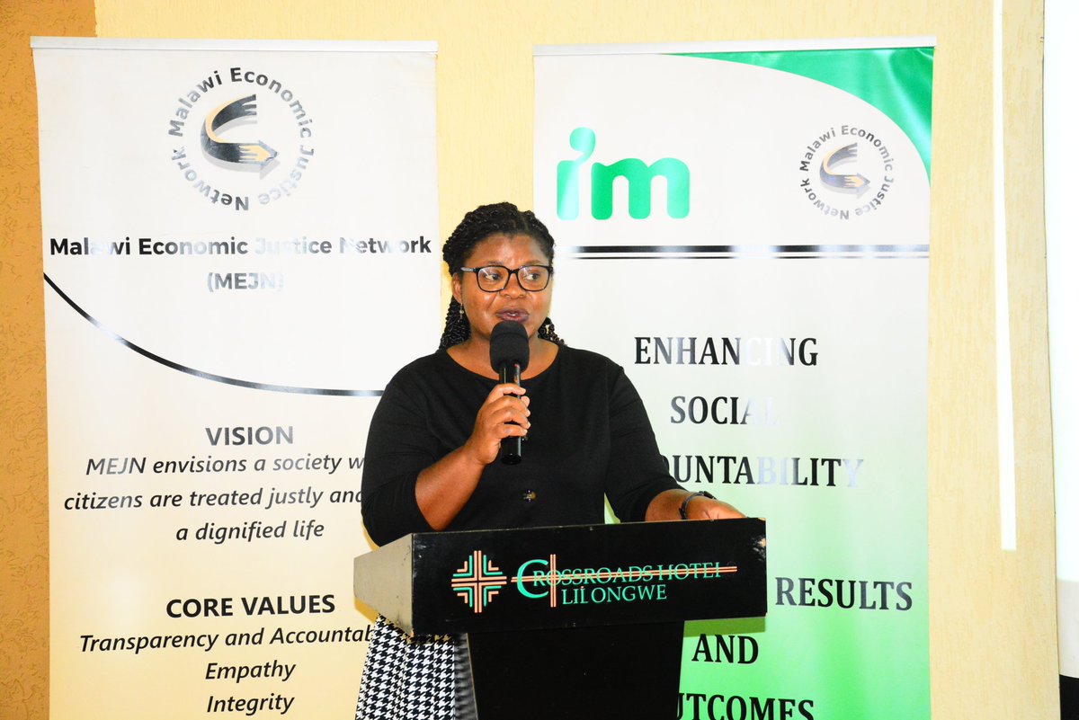 Malawi Economic Justice Network (@mejnmalawi) on Twitter photo MEJN's Executive Director, Ms. Bertha Phiri giving opening remarks as <a href="/mejnmalawi/">Malawi Economic Justice Network</a> unpacks and validates the findings of a study report on "Climate Governance Status in Malawi". #ClimateJustice MEJN's Executive Director, Ms. Bertha Phiri giving opening remarks as <a href="/mejnmalawi/">Malawi Economic Justice Network</a> unpacks and validates the findings of a study report on "Climate Governance Status in Malawi". #ClimateJustice