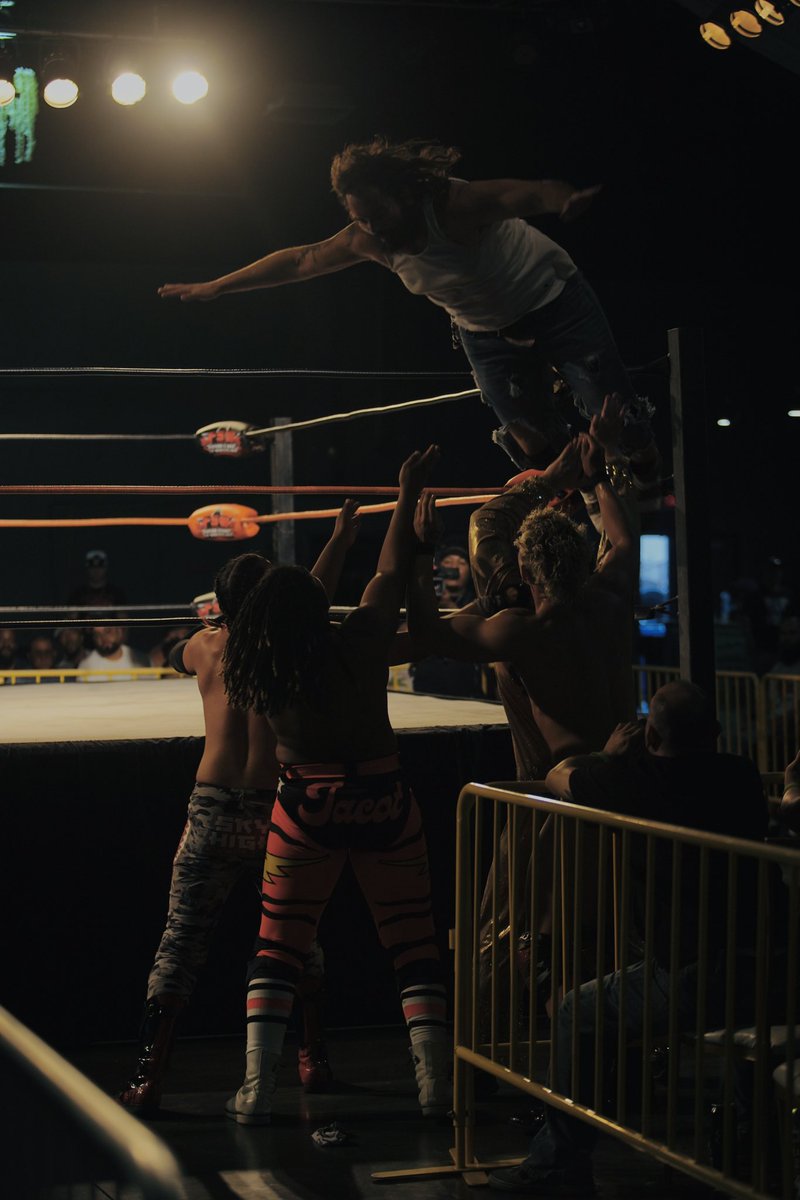 F3FAU's tweet photo. @LargePatriarch 🙌🏾 #FSWsotf @FSWVegas https://t.co/DveLhwkYzZ