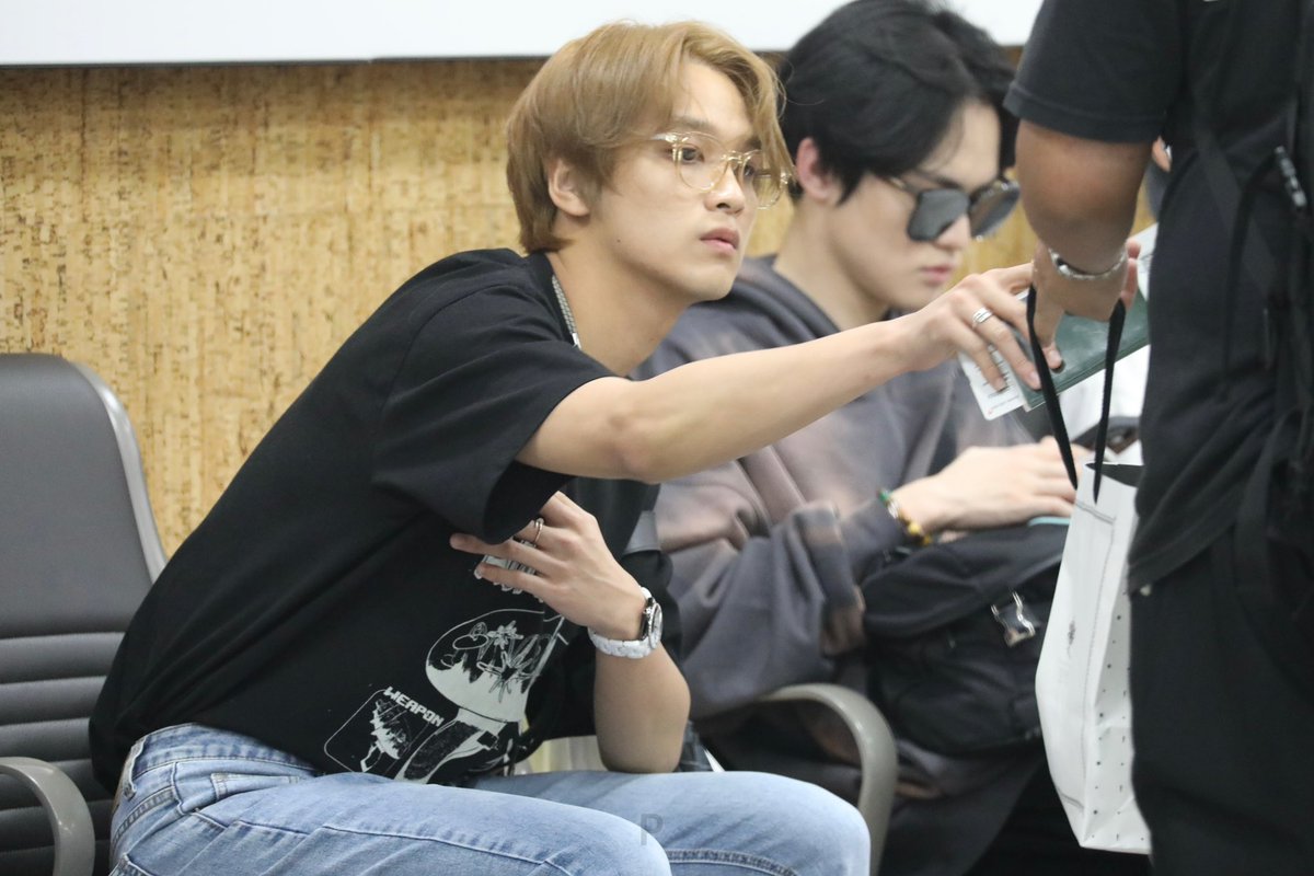 퍼핑 tweet media