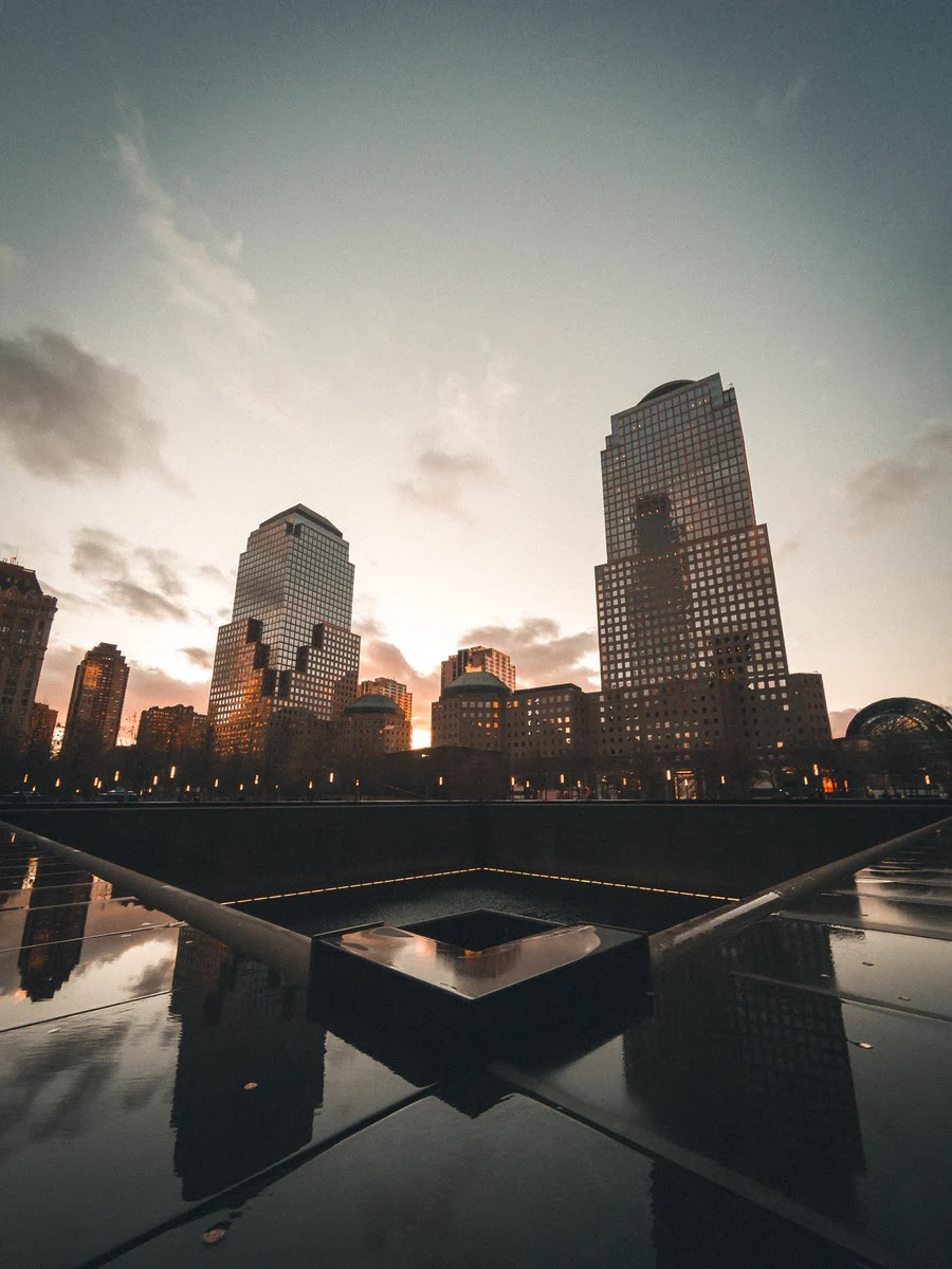 VolunteerEng's tweet photo. Today, we remember the sacrifice of individuals from the United States and over 90 countries who gave their lives on 9/11/2001. We promised to never forget them.  Thank you for being part of the VEP community as we strive to unite individuals and bring peace to our world. https://t.co/kTatttmbfp