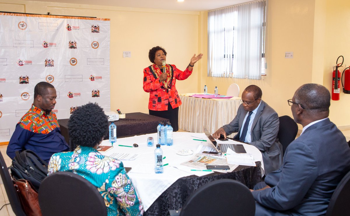 elfafrica1's tweet photo. Today, we kicked off our 2-day capacity building programme for mentors under the Public Service Emerging Leaders Fellowship #PSELF. Our dedicated mentors will explore essential skills and competencies, emotional intelligence and team building and coaching and mentoring processes. https://t.co/WM66huB3WD