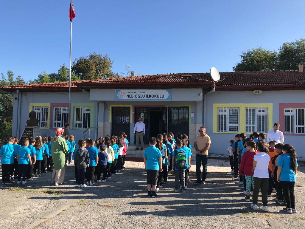 2023-2024 eğitim öğretim yılı başladı. <a href="/hknkadi/">Hakan Kadı</a> <a href="/ismailbas67/">İsmail BAŞ</a> <a href="/caycumailcemem/">Çaycuma İlçe Milli Eğitim Müdürlüğü</a> <a href="/ZonguldakMEM/">Zonguldak İl Millî Eğitim Müdürlüğü</a> 
nebiogluilkokulu.meb.k12.tr/icerikler/2023…