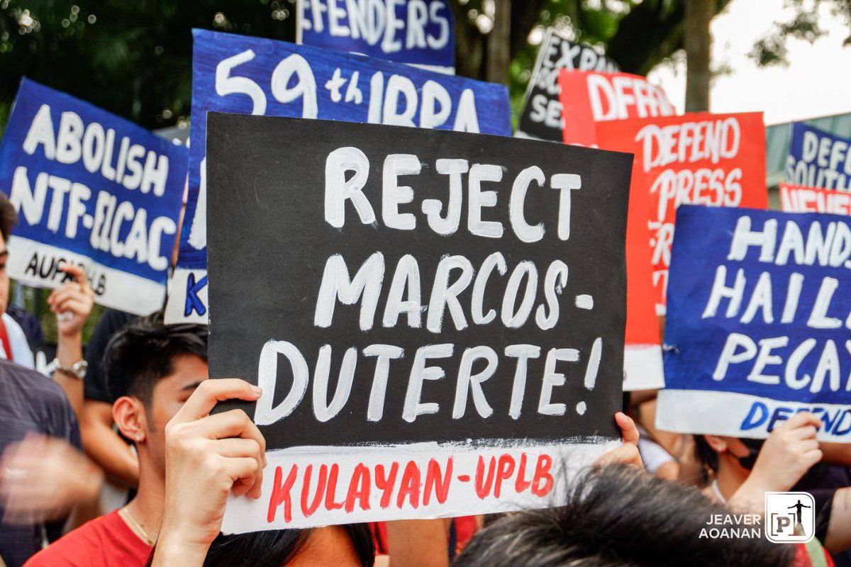 uplbperspective's tweet photo. Defend ST, BAYAN TK, Anakbayan ST, at kultural na pagtatanghal mula sa Panday Sining UPLB at Umalohokan Inc.
Mga salita ni Jonel Mendoza
Larawan kuha nina Jeaver Aoanan, Jonel Mendoza, Michael Ian Bartido, at Thea Sy
#FirstSemRage
#IgpawPasulongUPLB
#DefendTheDefenders https://t.co/mytkTE6Leb