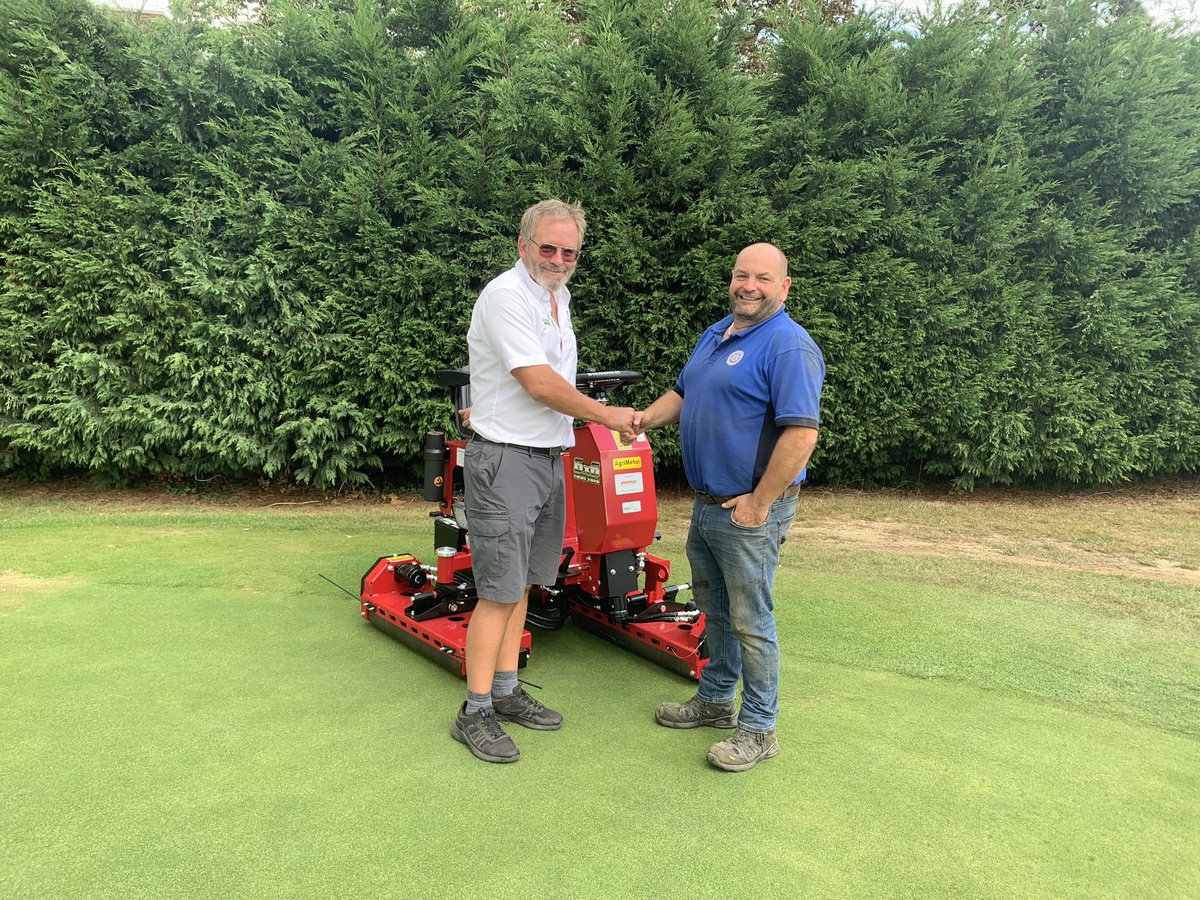 Many thanks goes out to Stanmore Golf Club for the purchase of their new AgriMetal GR660 Greensiron. Barry and his team are delighted with the purchase. Shall look to get around the course in a decent time with the triple rollers and it’s handling ability.