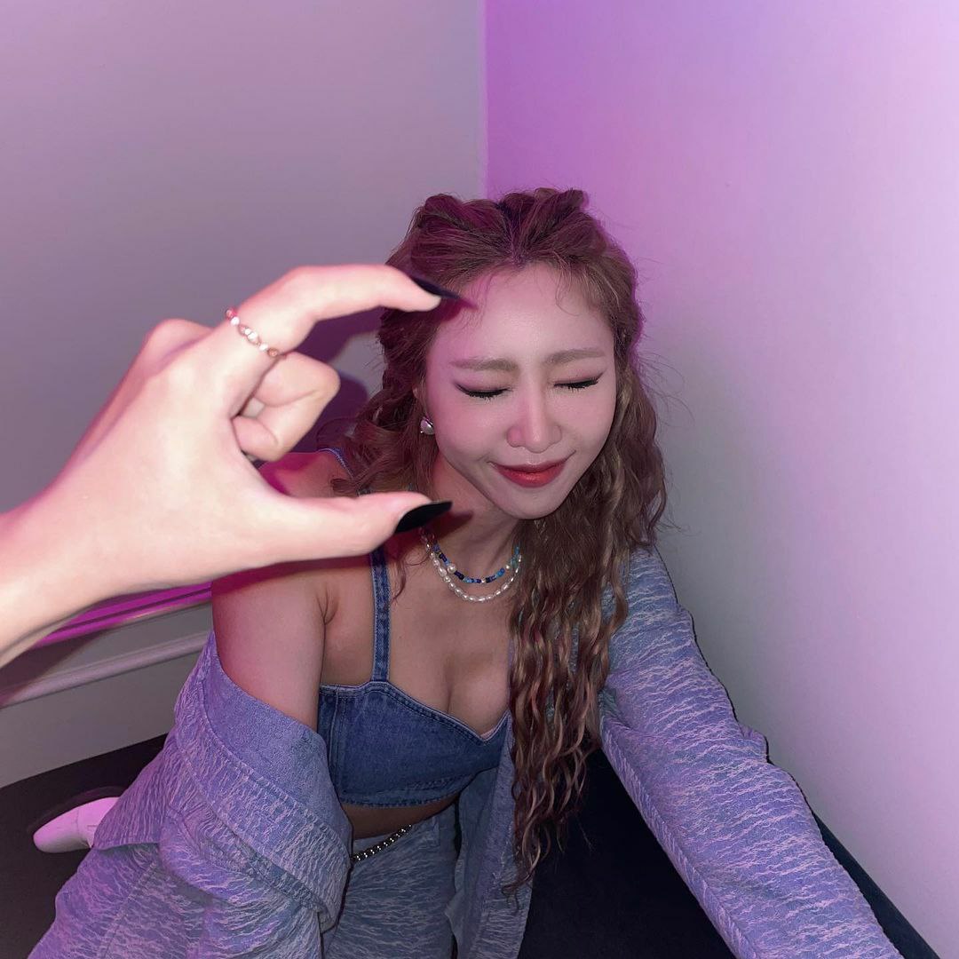 Minzy my bebe, my baby. 💜😙

#Minzy #공민지 <a href="/mingkki21/">Minzy</a>