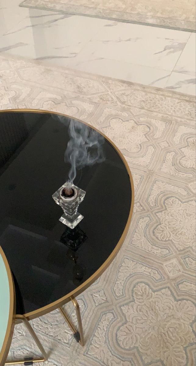 l__a10's tweet photo. ودي ببخور يثبت في الملابس وبممرات البيت غششوني ببخوراتكم ؟ https://t.co/PG9bI6QyXN