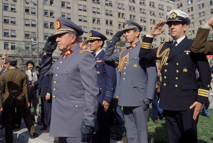 🇨🇱アウグスト・ピノチェト(偽・parody)🚁 tweet media