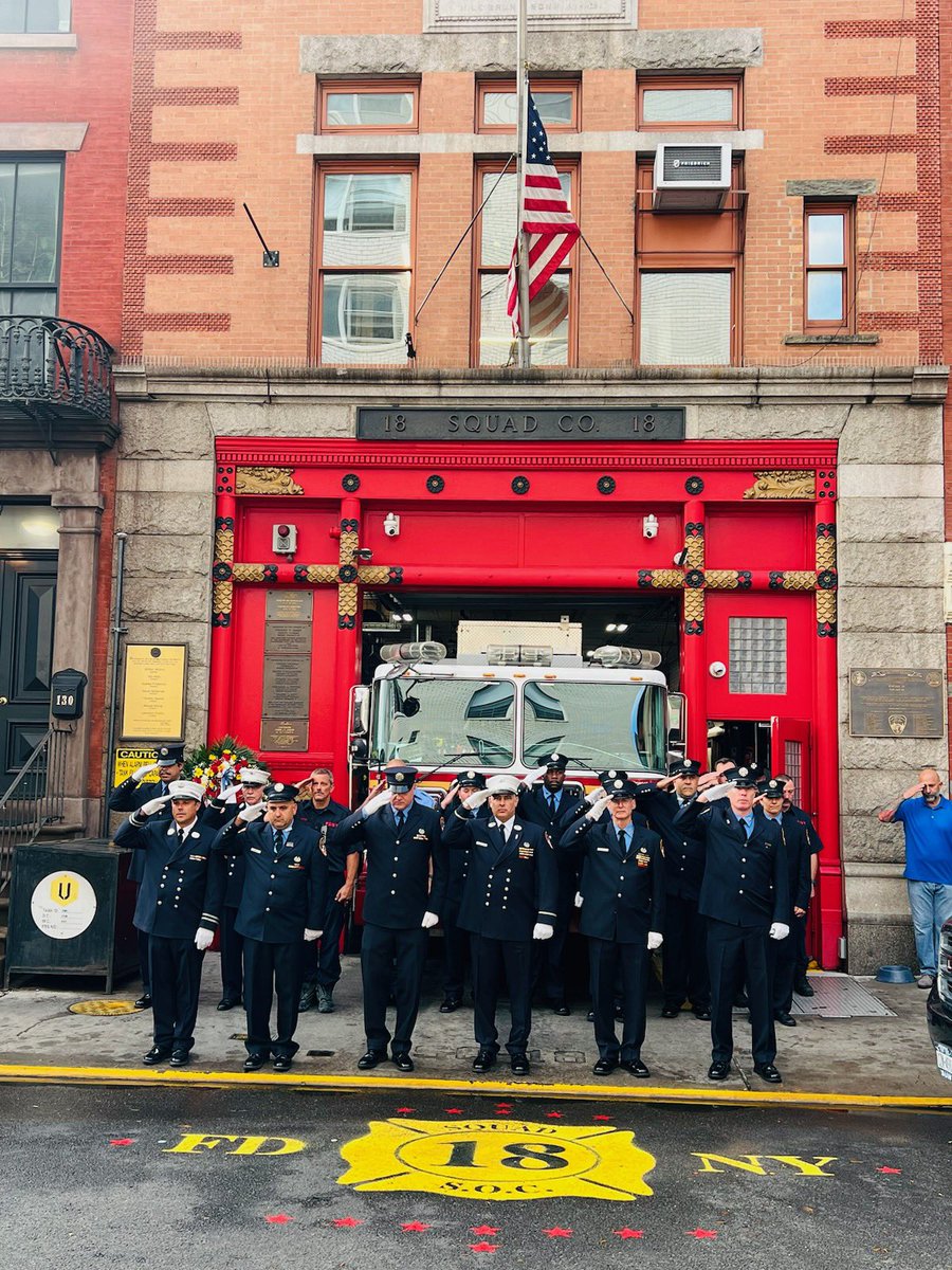 DominicBertucci's tweet image. Members lined up outside Squad 18 this am. Never forget #FDNY #September11 #westvillage