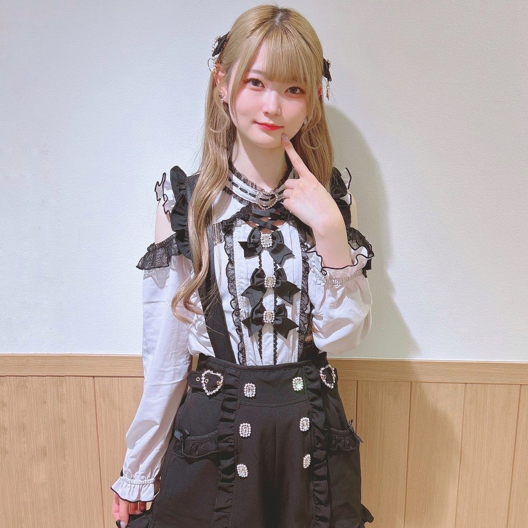 LIZ LISA on X: LIZ LISA on X: