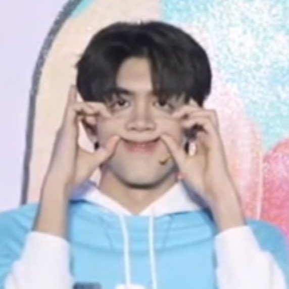ดอกไม้ ✿ tweet media