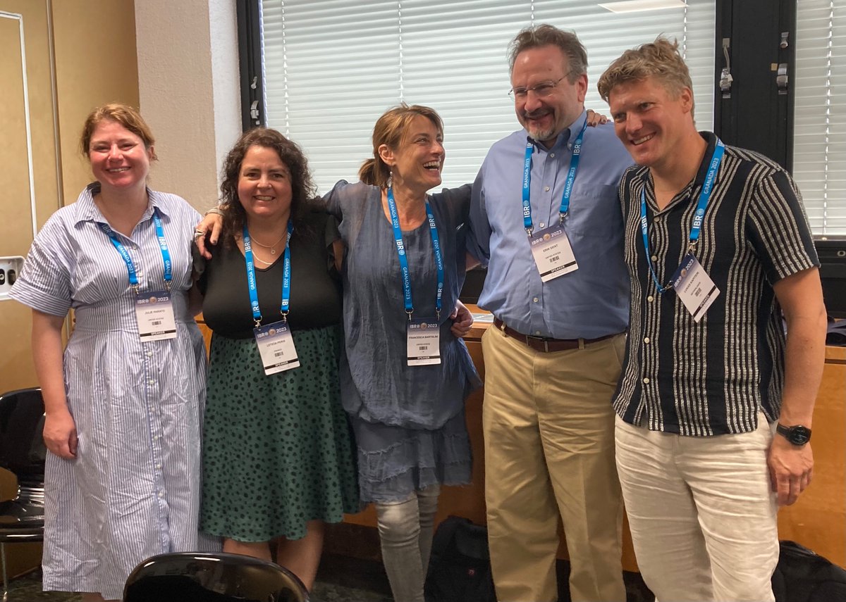 Pirta Hotulainen (@pirtahotulainen) on Twitter photo #IBRO2023 highlight for cell biologists: Microtubules in spines - symposium! Also actin mentioned!
Many thanks for symposium and lunch to great chairs and speakers!
@KapiteinLukas <a href="/peris_leticia/">Leticia Peris 🇦🇷🇫🇷</a>
Francesca Bartolini, Erik Dent, Julie Parato #IBRO2023 highlight for cell biologists: Microtubules in spines - symposium! Also actin mentioned!
Many thanks for symposium and lunch to great chairs and speakers!
@KapiteinLukas <a href="/peris_leticia/">Leticia Peris 🇦🇷🇫🇷</a>
Francesca Bartolini, Erik Dent, Julie Parato
