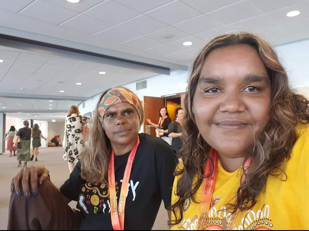 Shirleencampbe5's tweet image. Connie &amp;amp; I are Both Town Campers If #Mparntwe Alice Springs Representing Town Camps #0870

#thevoicetoparliament #voteyes @yes23au #yes23 #referendum23
@ulurustatement #ulurustatement #indigenousrecognition #referendum #northernterritory #australia