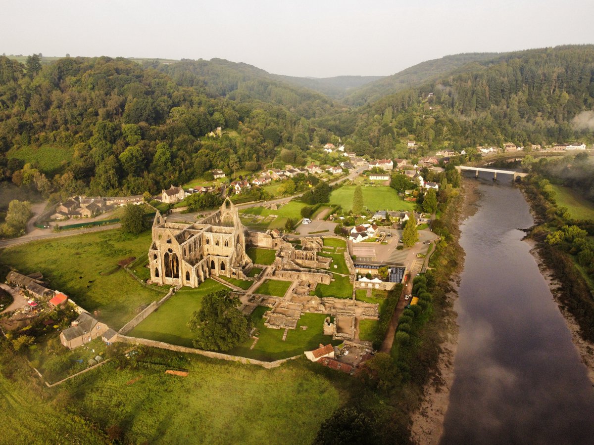 We're back with <a href="/BMArchaeology/">Black Mountains Arch</a> to undertake phase 2 investigations <a href="/_Tintern_Abbey_/">Abaty Tyndyrn / Tintern Abbey</a> for <a href="/cadwwales/">Cadw</a>. Great to be back on site with the team of archaeologists and supporters that we enjoyed being here with earlier this year #KeevillHeritage #DavidRobinson
<a href="/ChurchillArch/">ChurchillArchaeology</a> <a href="/cardiffuni/">Cardiff University</a>