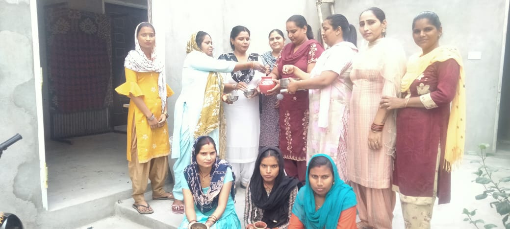 NarinderKaurAd1's tweet photo. Mahila morcha sangrur-1 activity meri mitti mera desh by district president advocate Narinder kaur with her team.
 @narendramodi @AmitShah @arvindkhannaoff @BJPMM_PUNJAB @MeenuSe31623506 @VanathiBJP https://t.co/7JwkWRKZ7J