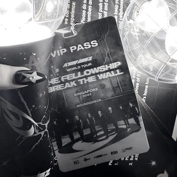 ftotheear's tweet image. thank you bring me back to life ,
8 makes 1 team 🖤