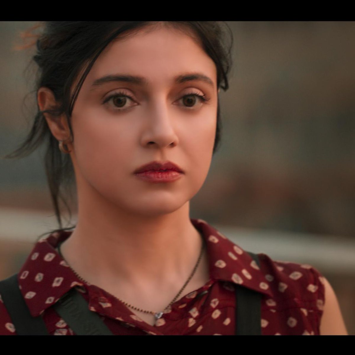 punjabkesari's tweet photo. Lost in #DivyaKhoslaKumar's charm in #Yaariyan2's recent track #SimroonTeraNaam! 😍 #GlamDoll https://t.co/mgzLzxRepd
