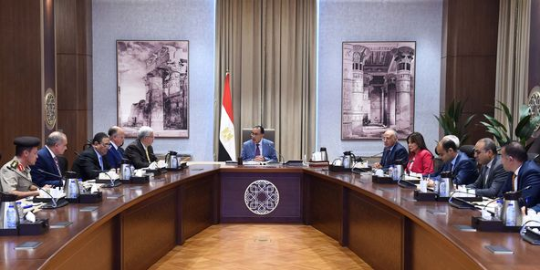 CabinetEgy's tweet photo. #رئيس_الوزراء يتابع #مقترحات_تطوير_منطقة_جنوب_القاهرة_التاريخية

للمزيد| https://t.co/aCVKJjYZ36

#رئاسة_مجلس_الوزراء |#مصر https://t.co/QnecRHCNeH