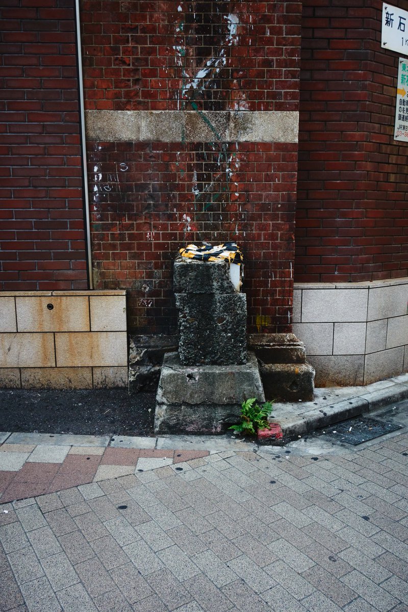 stone0flower's tweet photo. 大都会の片隅
#streetphotography
#cityscape 
#東京
#大都会の片隅 https://t.co/FHoFbOE8aK