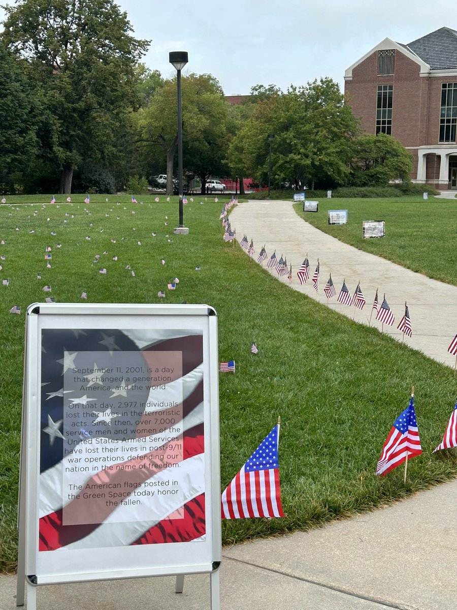 Honored to join <a href="/ASUN_UNL/">ASUN Nebraska</a> students in placing flags to commemorate the fallen on September 11, 2001. 🇺🇸