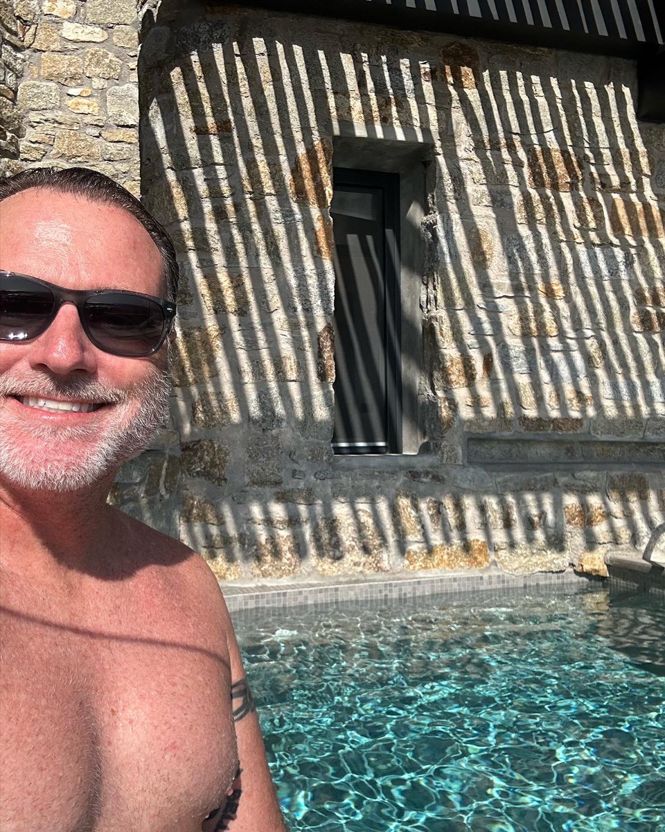 DelbertHawk's tweet photo. We made it through rough waters and high winds but we made it. @tropicana_mykonos_official https://t.co/MmQTay80eX