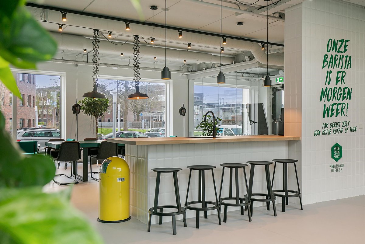4Building's tweet photo. Passend bij de verdere uitbreiding van het bedrijf, heeft 4Building een nieuw kantoor in Zwolle. Het kantoor is gevestigd in het aansprekende en duurzame Smaragd gebouw vlak naast de A28. 

#nieuwkantoor #smaragdoffices #zwolle #bouwadviesbureau #bouwmanagementbureau #4building https://t.co/4Kuq0FJQMZ