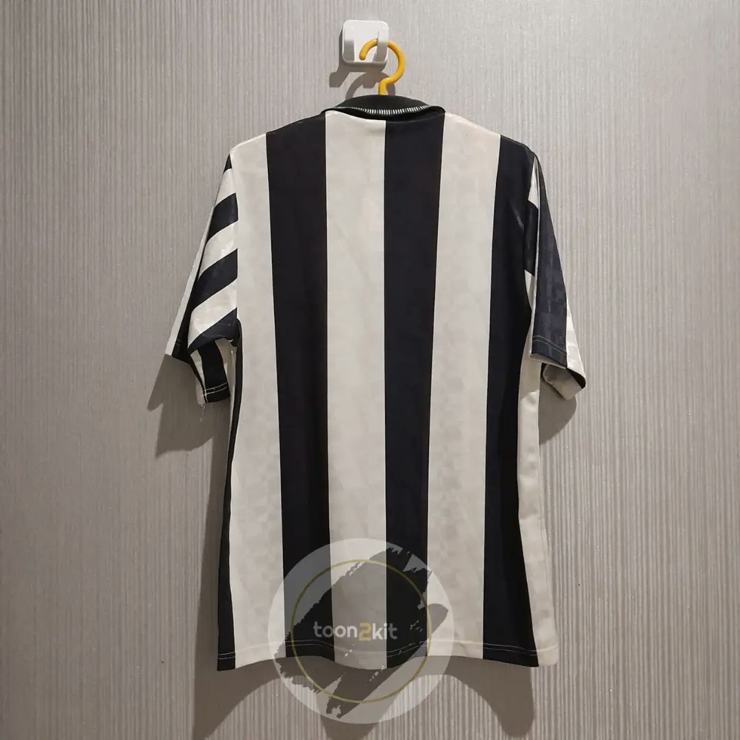 CharonDeimos's tweet photo. #jersey4sale #WTS
Newcastle United Home 1990/91 (VERY RARE!!!)
Size Medium Adult
Very very good condition (near excellent)
IDR 2.125.000 (Free ongkir)

WA 082227043327

@Jerseyforum https://t.co/JIJx2FtjKu