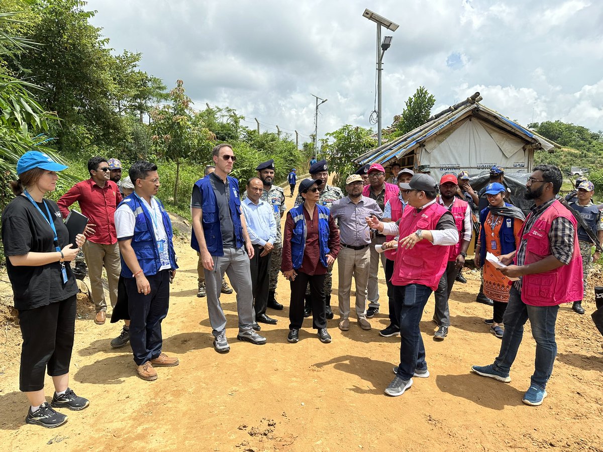 Together, <a href="/BRACworld/">BRAC</a> and <a href="/UNDP_BD/">UNDP Bangladesh</a> have been making the camps cleaner &amp; safer for Rohingya by managing solid waste. Today, <a href="/UN/">United Nations</a> ASG &amp; <a href="/UNDPasiapac/">UNDP in Asia and the Pacific</a> Director <a href="/kanniwignaraja/">Kanni Wignaraja</a> visited the sanitary landfill at Camp 20 Ext. The site is almost full, so new solutions are urgently needed.