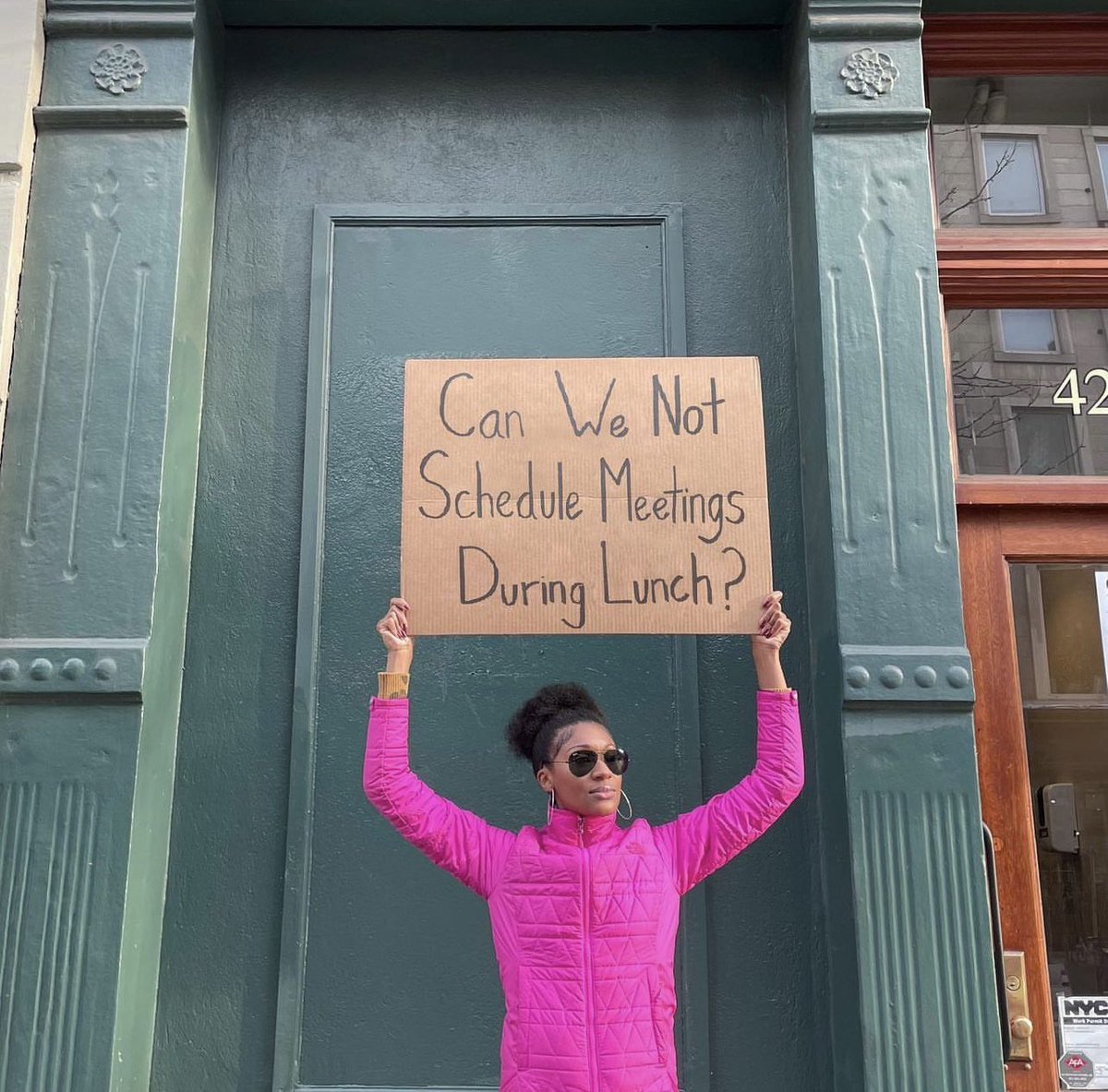 rubybox_beauty's tweet image. Monday thoughts… 

Do you agree rubies? 

#monday #mondaymeeting #rubybox #happymonday #mondayblues 

Creds: @dudettewithsign