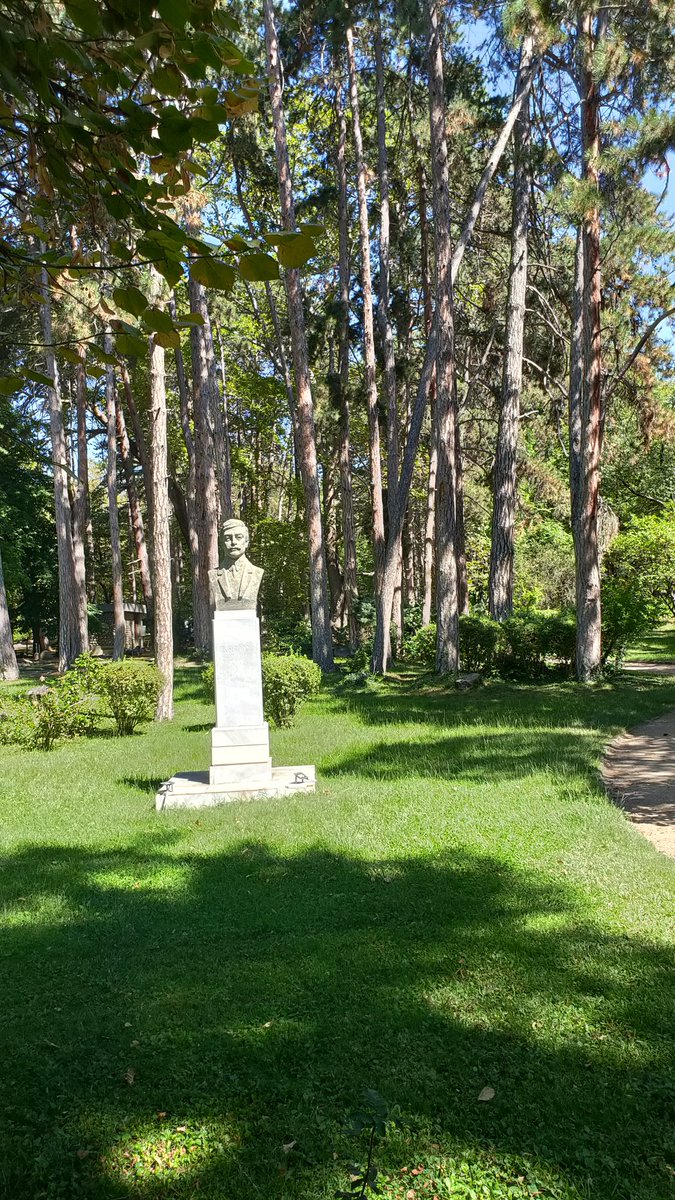Move2Bulgaria's tweet photo. #Sandanski 's central park is a lovely place to chill out and relax. #Bulgaria https://t.co/Dzf3dIM0VX