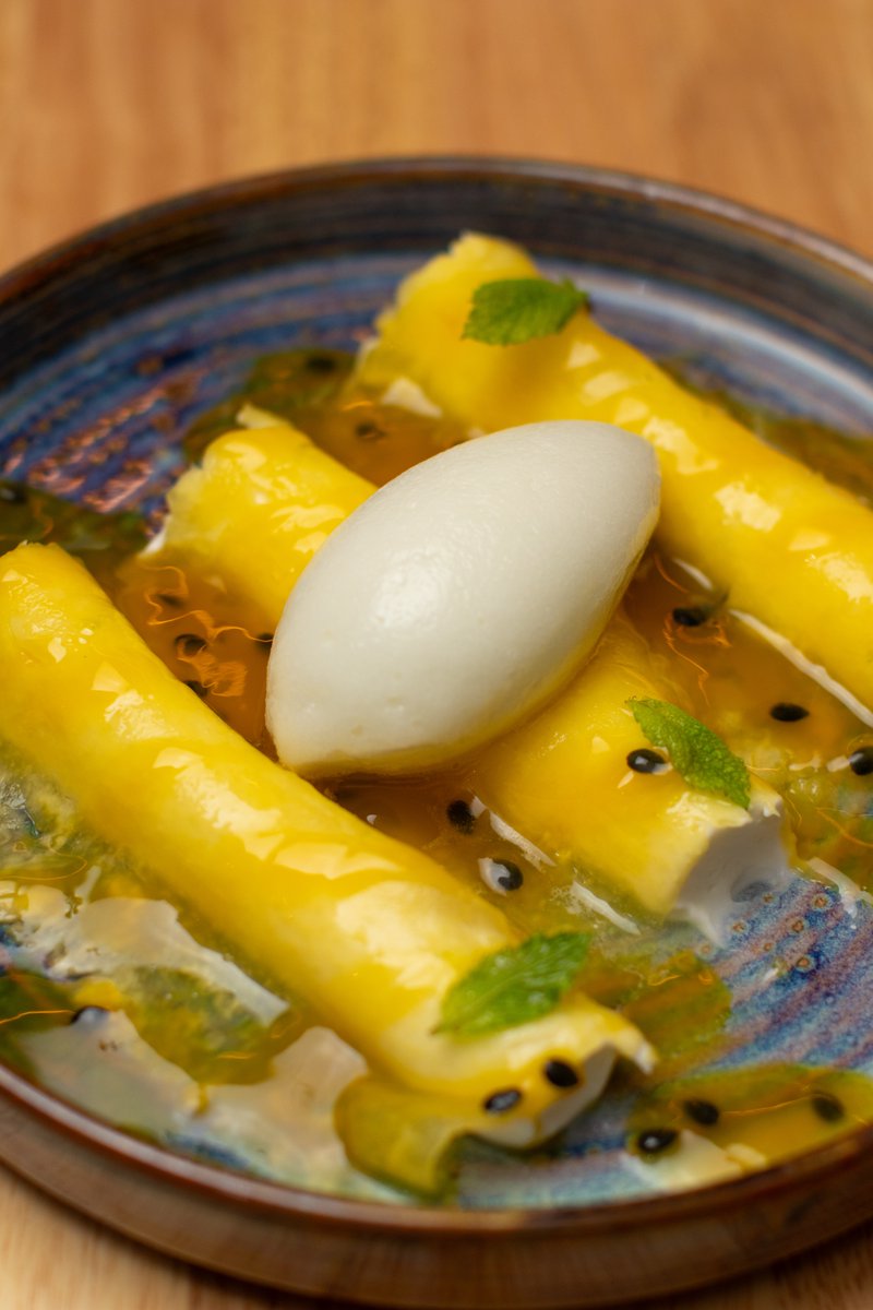 rusticdublin's tweet photo. Pineapple carpaccio
Passion fruit caramel,
coconut mousse
lime syrup
lime sorbet

#restaurant #dublin #rusticstone #earlyeveningmenu #dineindublin #lovindublin #dublinfood #discoverdublin #foodandwine #dineindublin #summerdesserts #desserts https://t.co/9TDmSe27S8