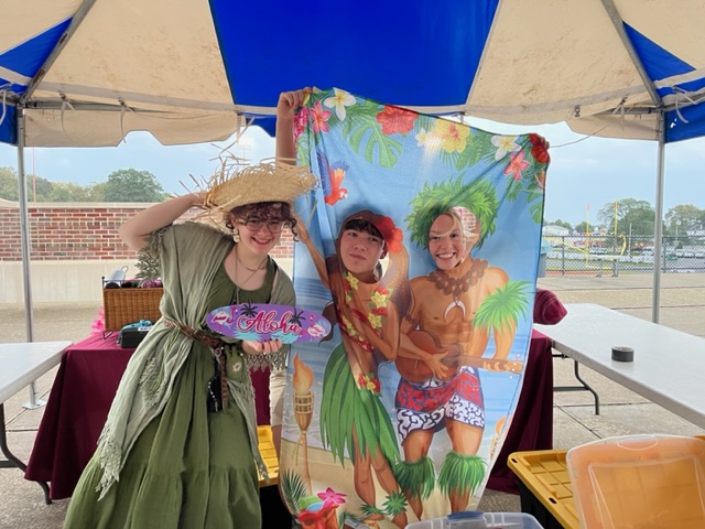 Stop by the Liners Den Tent at all Home Games!