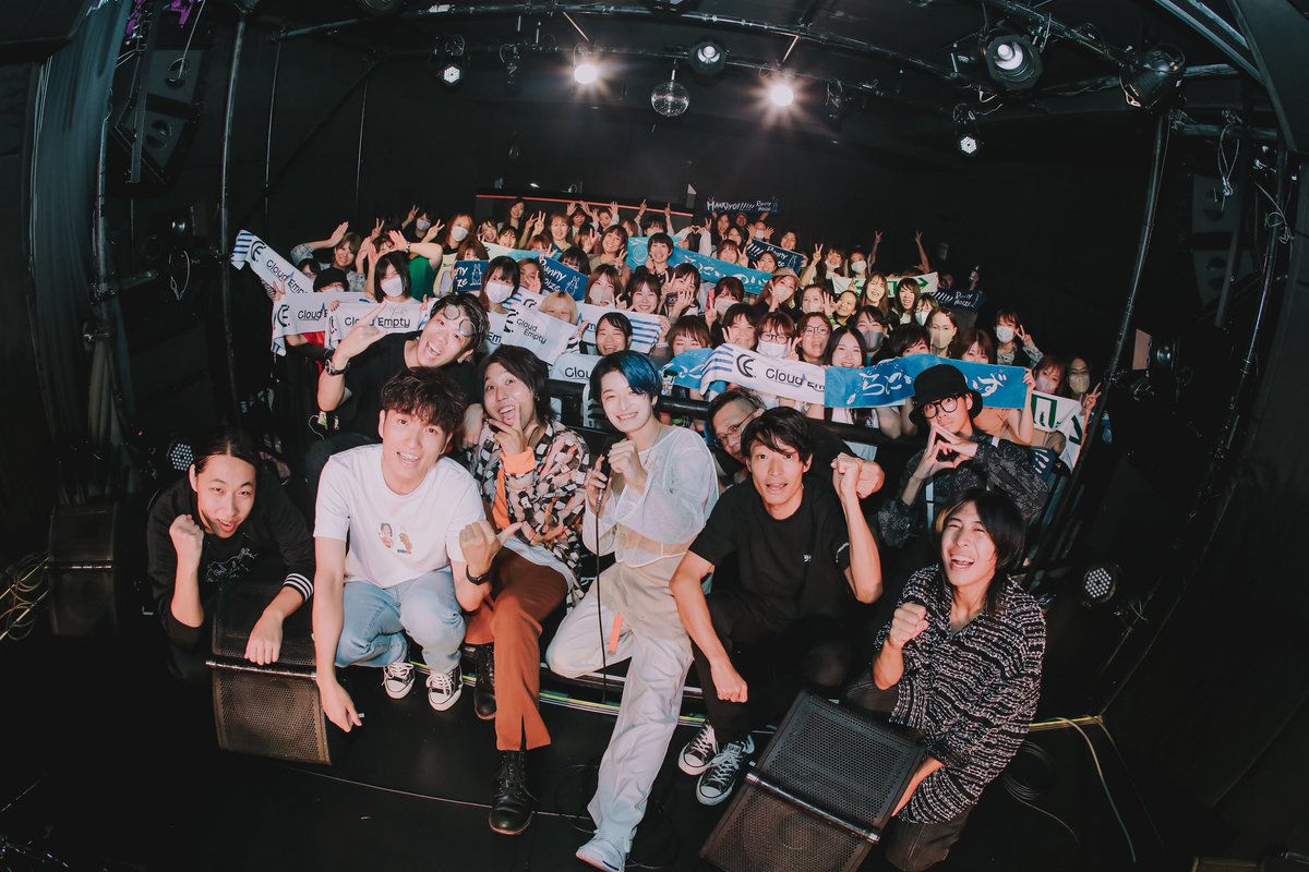 RunnyNoize's tweet photo. Cloud Emptyとのツーマンライブありがとうございましたー!!!!
携わったみんな最高!!!!!
次のライブは9/17(日)の水都音楽祭2023だ!!
#クラエン #ラニーノイズ
#CloudEmpty #RunnyNoize https://t.co/fz5vk2SlCM