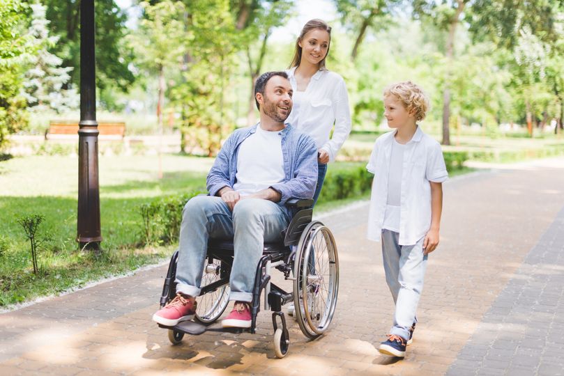 min_cathycox's tweet photo. If you're applying for #SSI benefits, your spouse's income and resources may also be considered by the SSA.

For help, call our office at (888)939-4692 or schedule a free consultation here: https://t.co/NdtAdmadBr

#AZDisability #DisabilityAttorneyArizona https://t.co/LHTTkvwU70