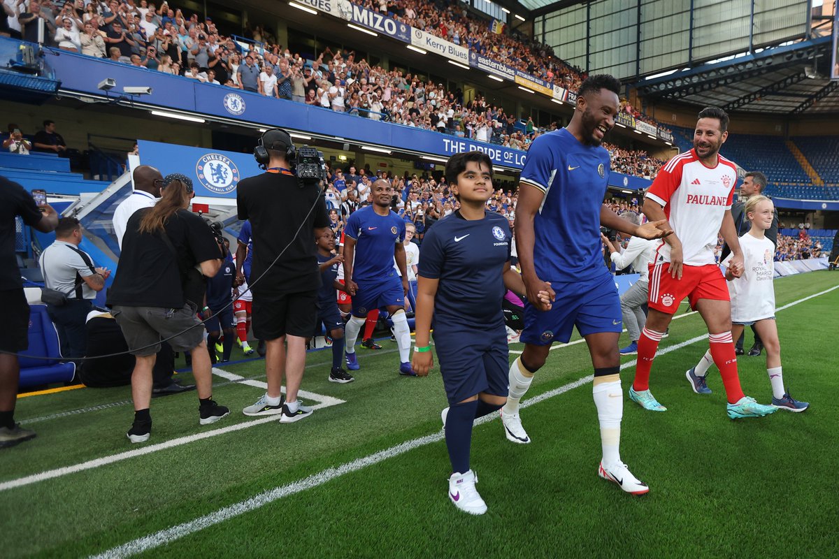 CFCFoundation's tweet photo. Saturday's #LegendsofEurope mascots were Chelsea Foundation participants & patients or family members of Royal Marsden patients ๐
We hope you had an amazing day! https://t.co/iv6S53EW5d