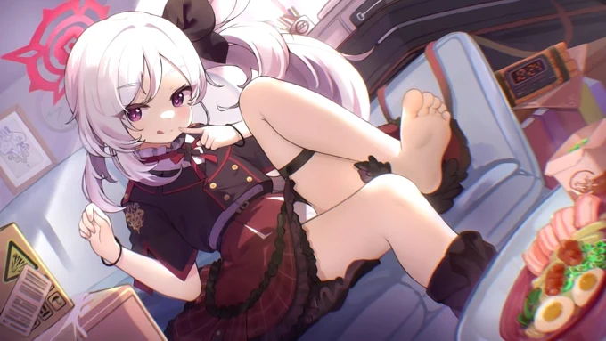 ᕕ(◠ڼ◠)ᕗ 