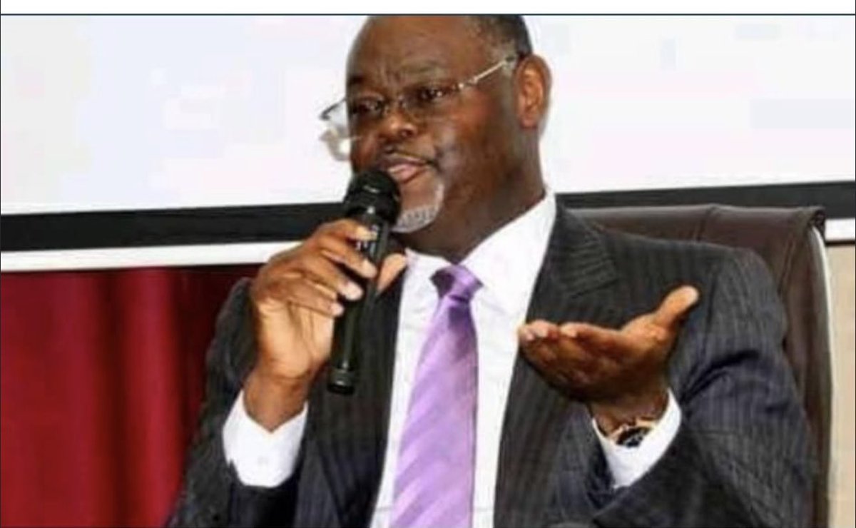 Il est dit dans la charte de transition article 44 que je cite : 
- Avoir les compétences requises 
- etre de bonne moralité.

Dois-je rappeler que ce mr #Opiangah ne remplit aucune des conditions citées ci- dessus 

Que devrons nous comprendre par l’imposition de sa présence au