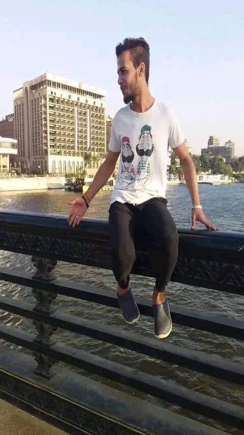 نقلآ عن محامي جيكا ، أن جيكا خلال الجلسة "ما كنش قادر ياخد نفَسه، والدفاع طلب عرضه على طبيب متخصص؛ عشان نعرف إيه اللي عنده وندخل الأدوية المطلوبة"، موضحًا "منتظرين نقف على حالته الصحية".

#الحرية_لأحمد_جيكا #FreeGika