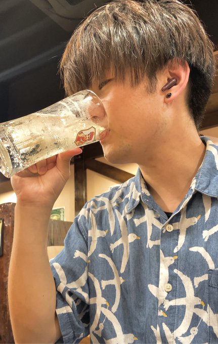 今日は金町で1人遊び🙋&zwj;♂️ 飯、風俗、酒の3つが1万円でできる限界だと思ってました。。。 限界は自分で作ってるんだなと思う1日になりました。 水曜日に動画公開します📸 https://t.co/el