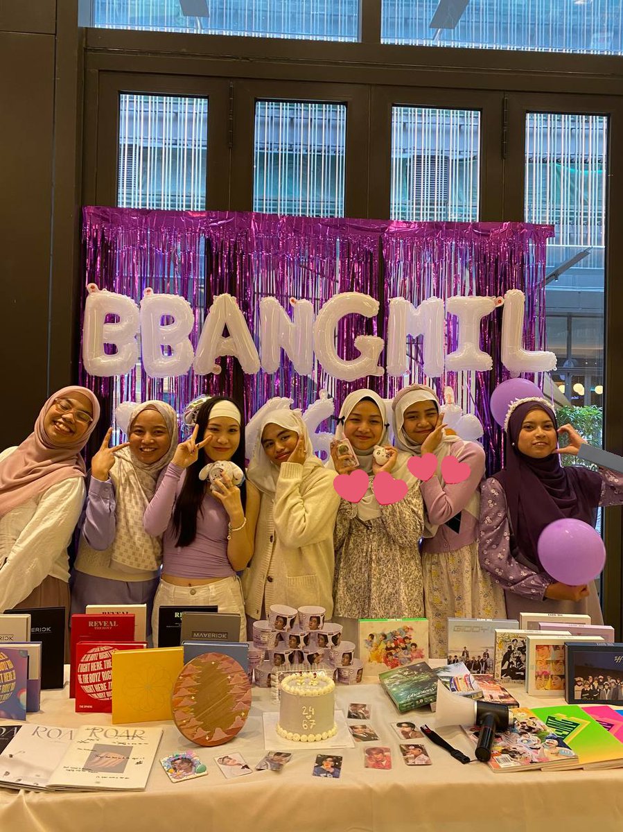 softyhnwoo's tweet photo. ‧₊˚✧ ✧˚₊‧
really had a blast after i met deobis and kenal kenal with new friends too <33 thank you for celebrating bbangmil birthday with us 💜🤍
#TrainDateToSongdo #Code_2467 https://t.co/L3Al5DhRXe