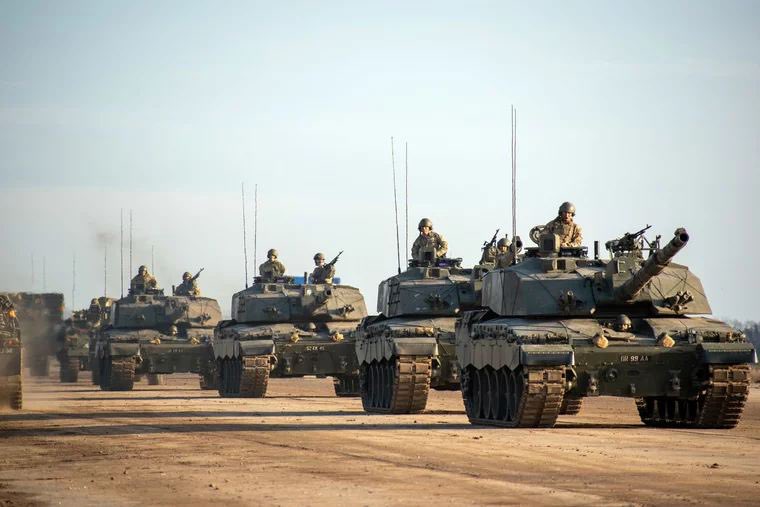 nexta_tv's tweet photo. #NATO will hold its largest exercise since the Cold War

The alliance's military will practice repelling Russian aggression.

32 states, over 50 ships and about 41,000 military personnel will participate in the maneuvers. Aviation will carry out from 500 to 700 combat sorties.

The exercises will take place in February and March in Germany, Poland and the Baltic countries.