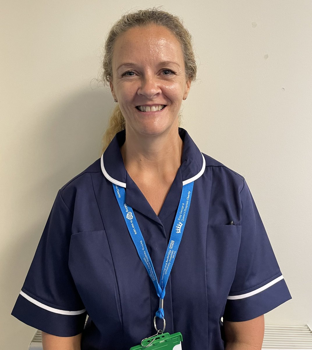 Welcome to our new Dementia Specialist Admiral Nurse Claire who has joined the team. She would be working closely with our Dementia Specialist- Lead Admiral Nurse to promote and improve Dementia care in our hospitals. 
Please say hello when you see her in the wards.🦋🏥