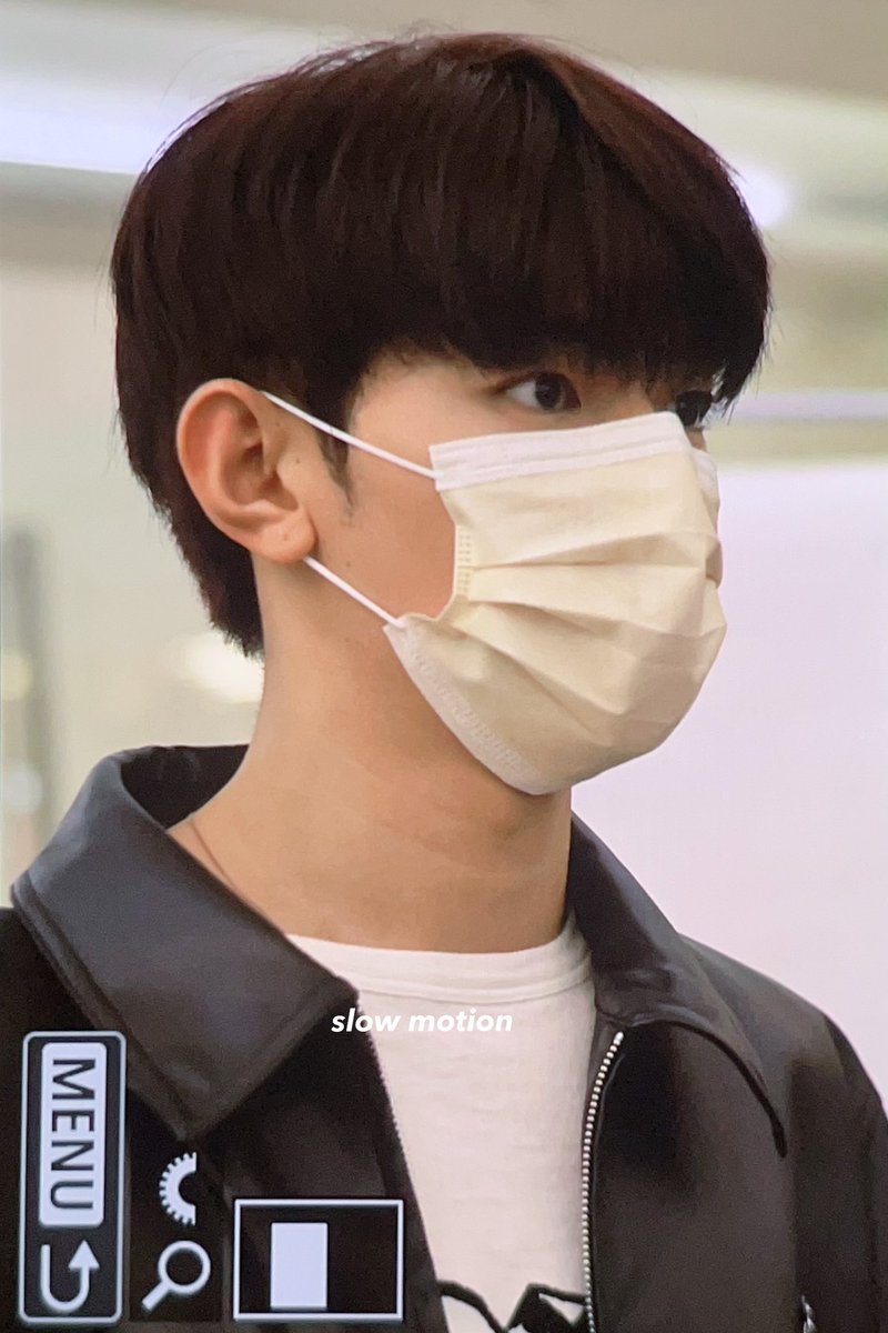 slowmotion_725's tweet photo. 230911 푸젠 도착🖤
#장하오 #章昊 #ZHANGHAO #ZEROBASEONE #제로베이스원 #ジャンハオ https://t.co/vqWqoUaYxS