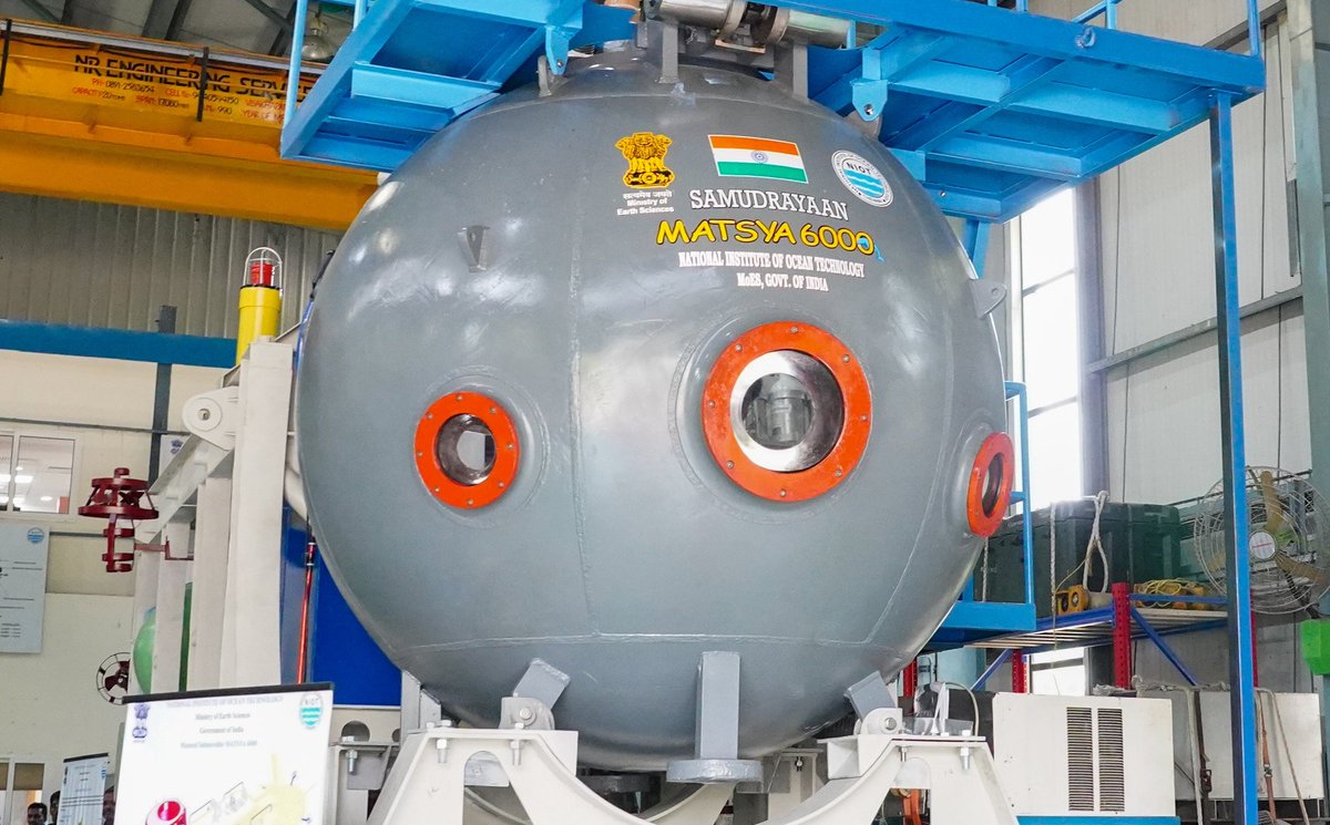 KirenRijiju's tweet photo. Next is "Samudrayaan"
This is 'MATSYA 6000' submersible under construction at National Institute of Ocean Technology at Chennai. India’s first manned Deep Ocean Mission ‘Samudrayaan’ plans to send 3 humans in 6-km ocean depth in a submersible, to study the deep sea resources and biodiversity assessment. The project will not disturb the ocean ecosystem. The Deep Ocean Mission supports the 'Blue Economy' vision of PM @narendramodi ji, and envisages sustainable utilization of ocean resources for economic growth of the country, improve livelihoods and jobs, and preserve ocean ecosystem health.