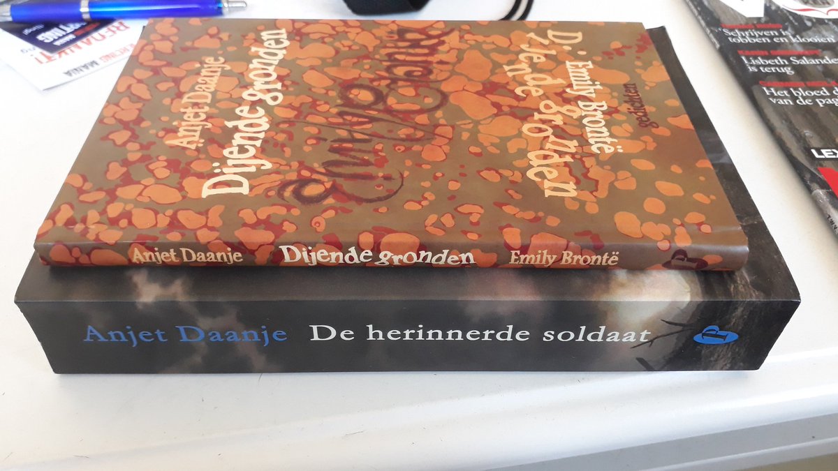 Het is een goede maandag, want ik vond deze boeken in de minibieb 🤩 <a href="/uitgpassage/">Uitgeverij Passage</a>