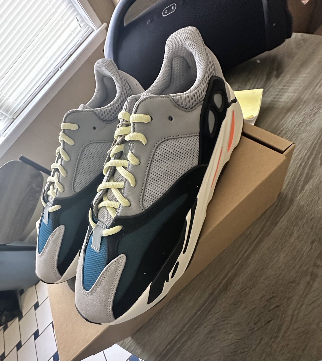 Timi_hendrix_'s tweet photo. $400 wave runner size 14. 
Won a extra pair I don’t need if anyone interested https://t.co/JKiNxjPfkT